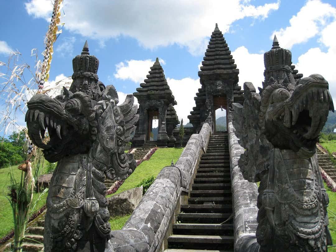 Pura Parahyangan Agung Jagatkarta