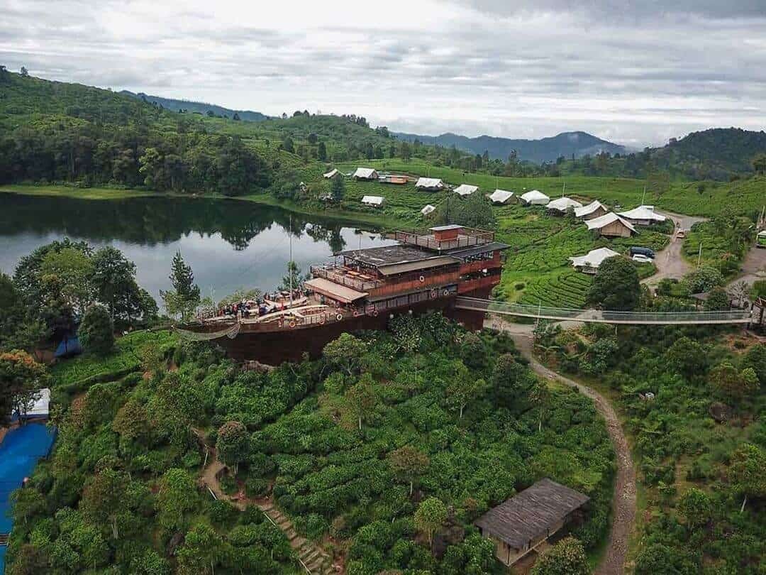 Situ Patenggang - Perdamaian di Tengah Danau (sumber lionmag.id)