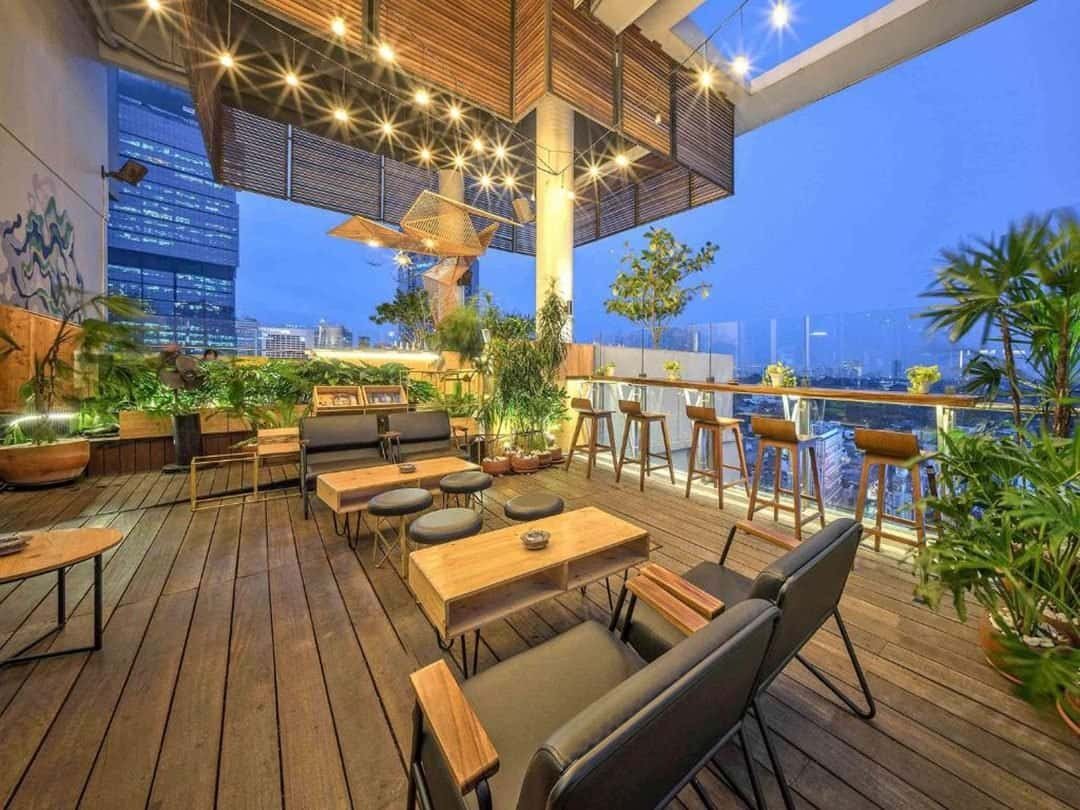 Skyloft di All Seasons Thamrin Jakarta, Hadirkan Restaurant dan Bar dengan View Menakjubkan (Sumber booking.com)