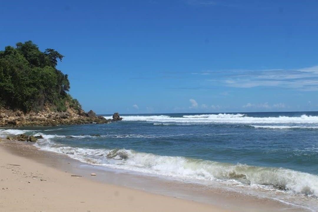 Pantai Pacar