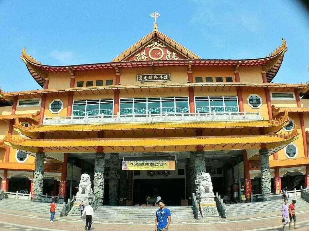Maha Vihara Maitreya Cemara Asri