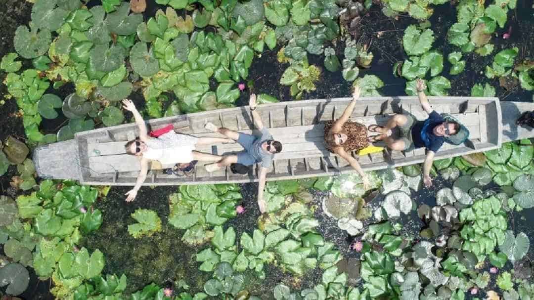 Red Lotus floating market bangkok