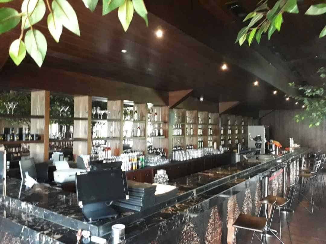 HW Hellen’s Live Bar 