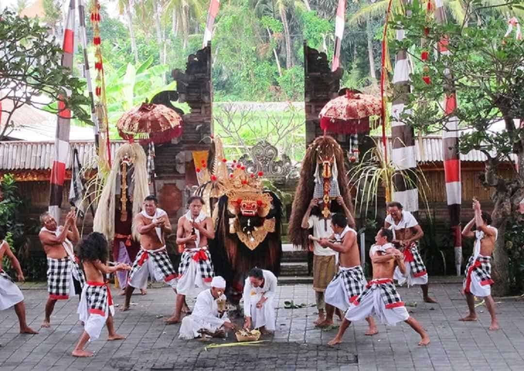 Tari Barong  
