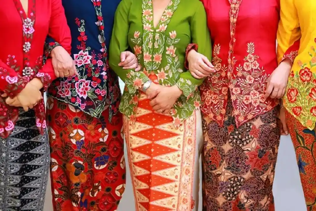 kebaya sunda