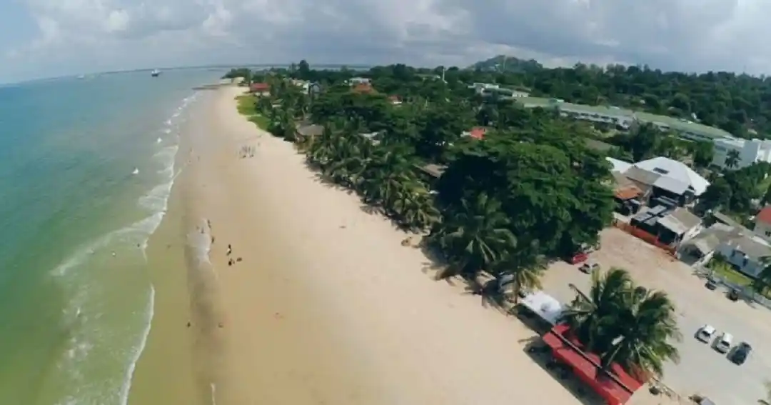 Pantai Manggar Segara Sari