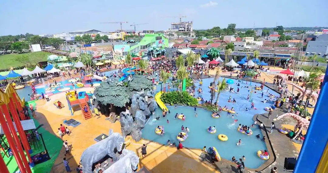 Wonderland Adventure WaterPark Galuh Mas