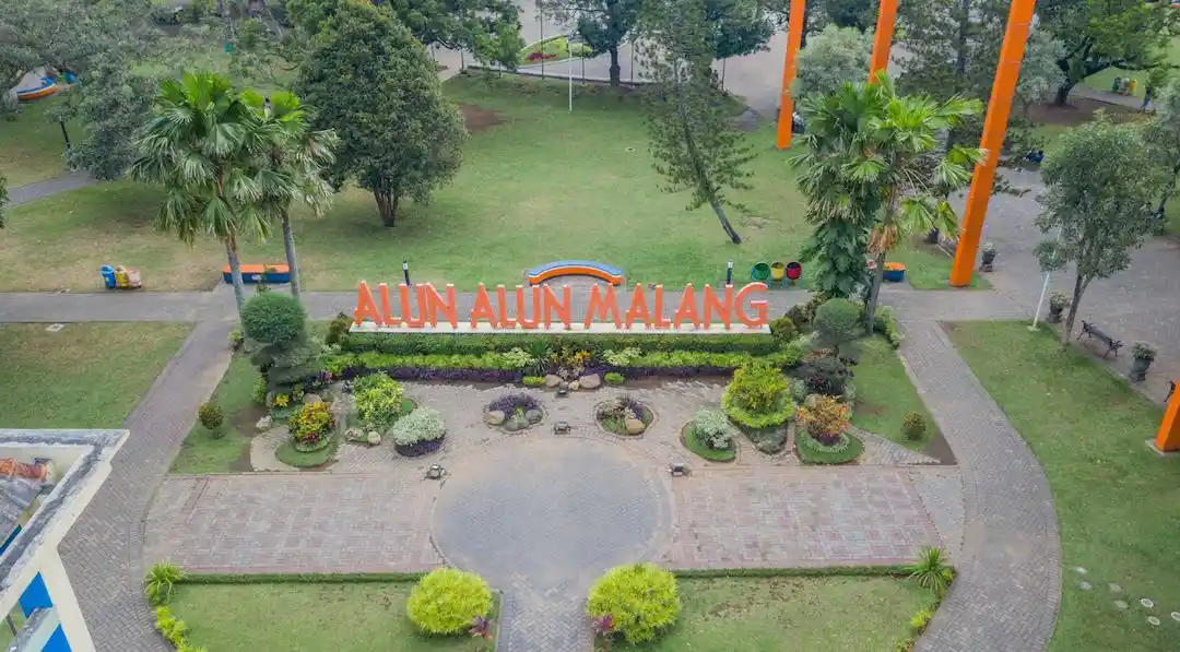 alun alun malang