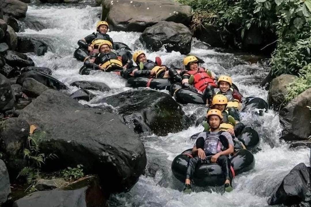 Cikadongdong River Tubing