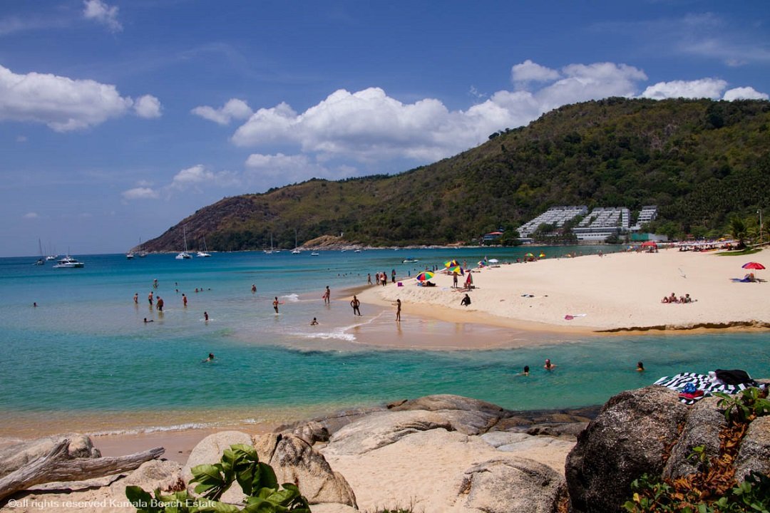 Nai Harn Beach 