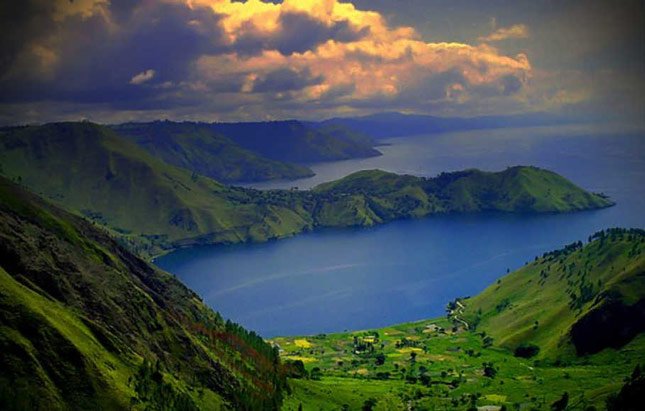 danau terbesar di indonesia