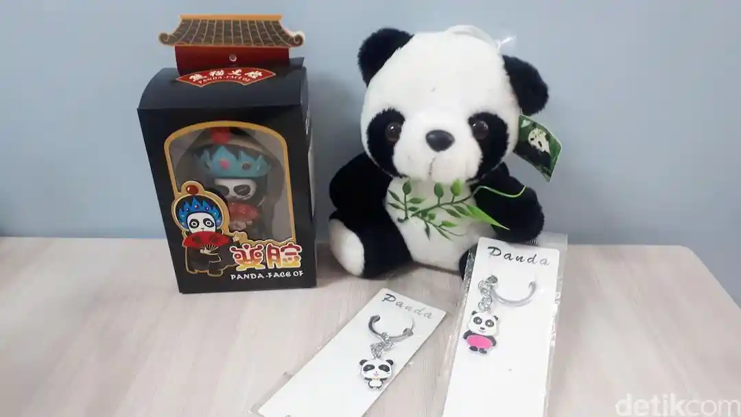 Boneka Panda