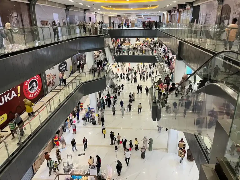 Mall di Padang