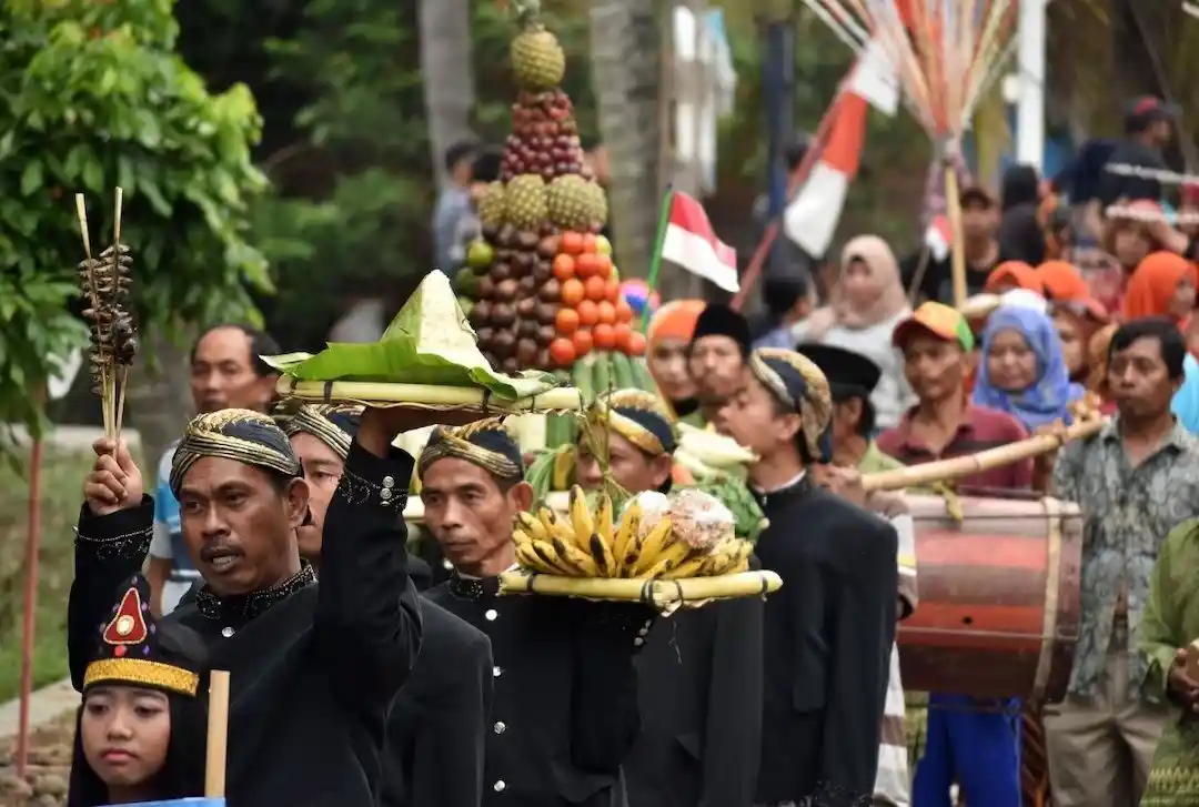 12 Tradisi Jawa Tengah yang Punya Makna Spiritual Mendalam